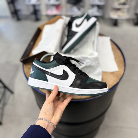 NİKE JORDAN 1 LOW