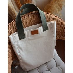 KHAKI M TOTE 