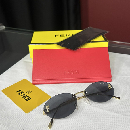 Fendi gözlük 