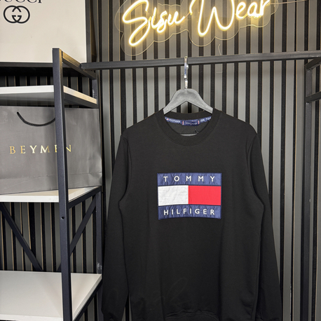 TH Premium Sweatshirt 