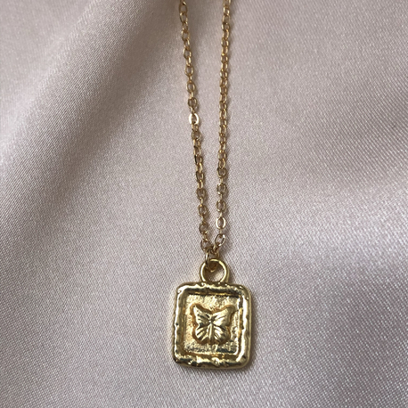 Gold kelebek kolye 