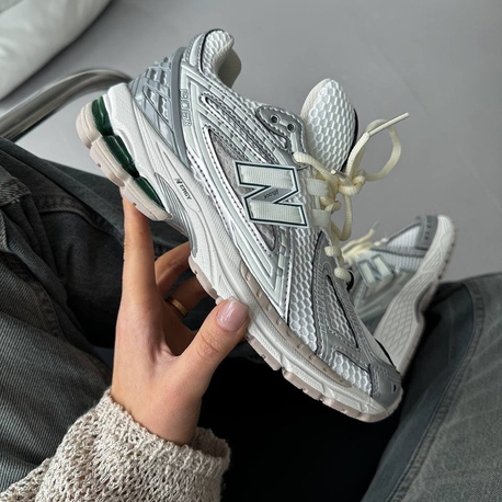 New Balance 1906R Silver Metallic