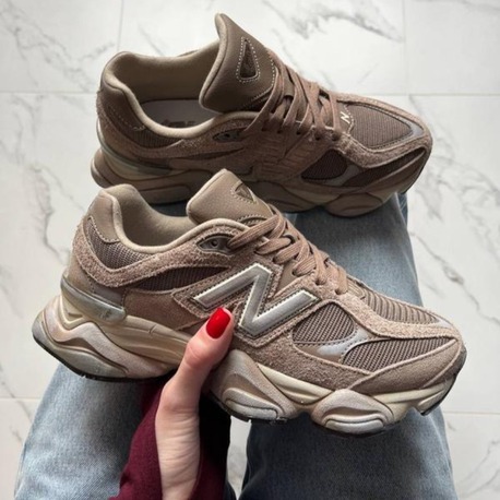 New Balance 9060 Mushroom