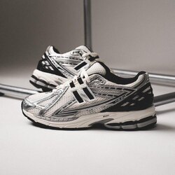 New Balance 1906R Silver Black