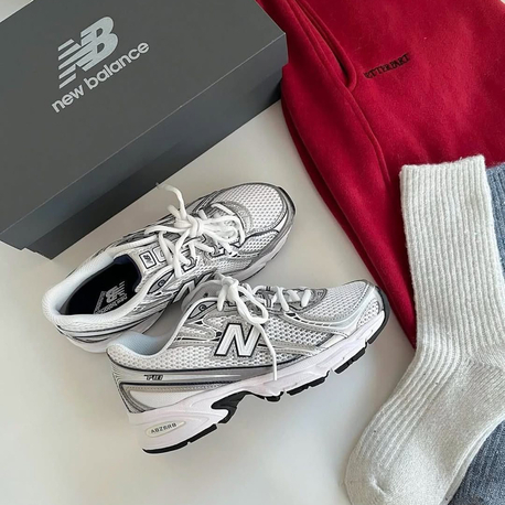 New Balance 740 Navy White