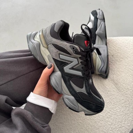 New Balance 9060 Black Castlerock