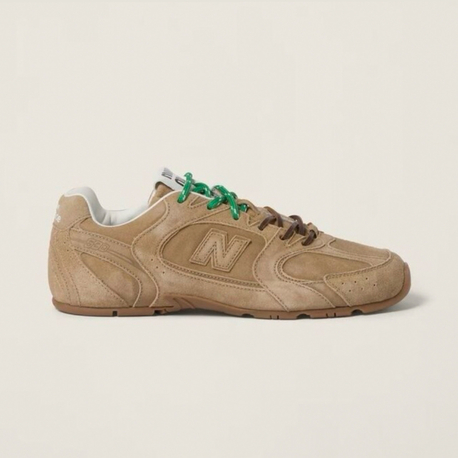 NEW BALANCE x MİU MİU 530