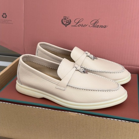 Loro Piana Summer Charms Walk 35-47
