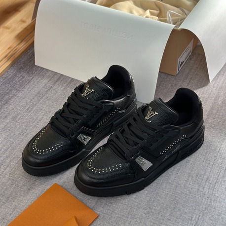 Louis Vuitton 39/45