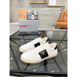 Prada 39/44