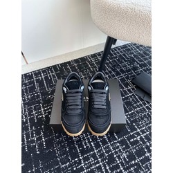 Prada 35/44