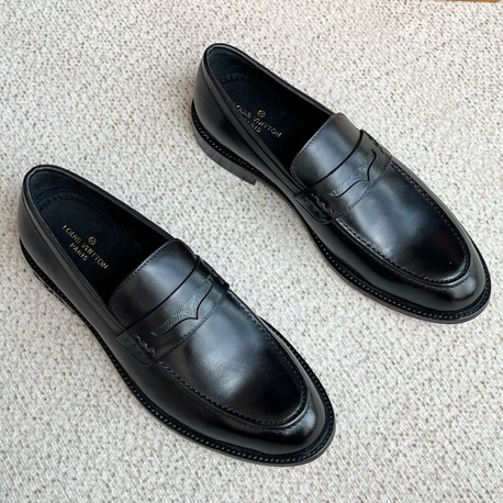 Louis Vuitton 39/45