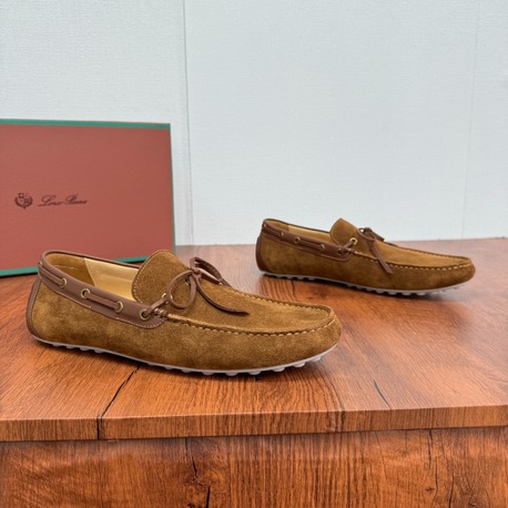 Loro Piana 39-45