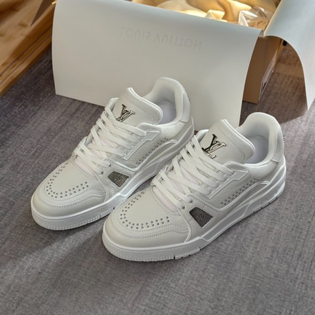 Louis Vuitton 39/45