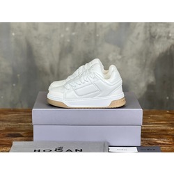 Hogan 35-44