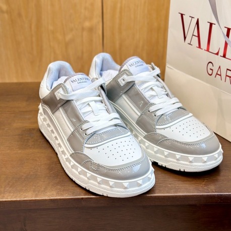 Valentino Garavani Freedots Sneakers 35-45