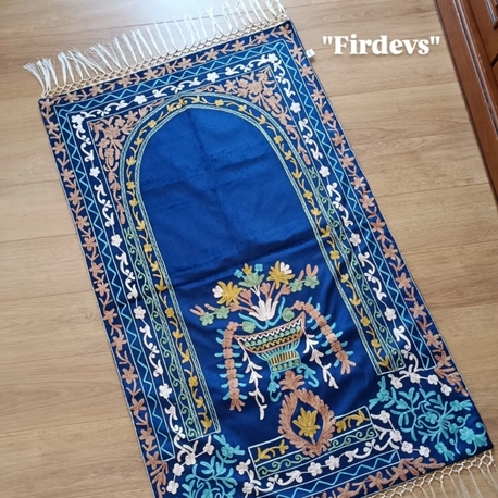 Firdevs İsimli Kadife seccade 