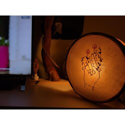 Kanaviçe İşlemeli Kasnak Gece Lambası