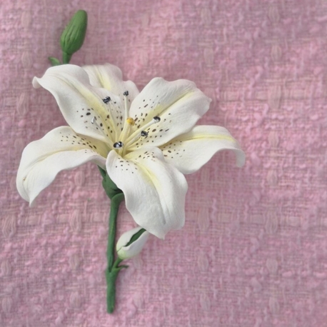 Lilyum Brooch(Broş)