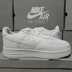 Nike Air Force 1’ 07