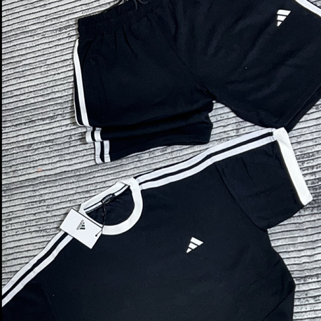 Siyah Şeritli Adidas Takım (Tişört + Şort)