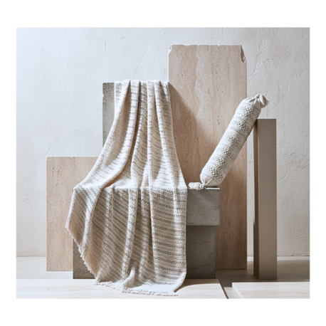 Soft White Lounge Set | El Örgüsü Battaniye & Silindir Yastık