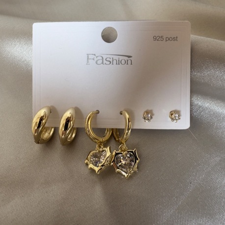Vip 6 lı gold küpe set