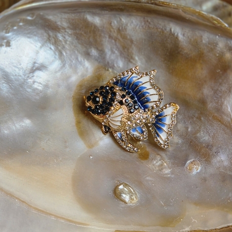 Mavi Beta Brooch