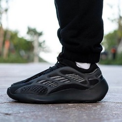 Adidas Yeezy 700 V3 Alvah