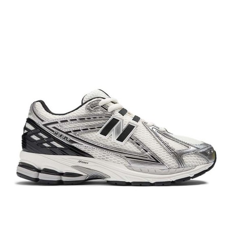New Balance 1906R “ White Black “