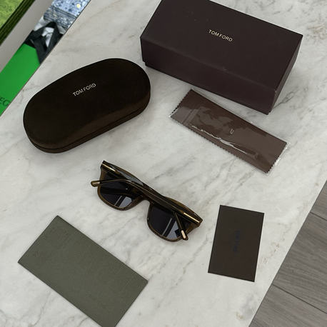Tom Ford Luxury Sun Glas (Premium/Full Box)