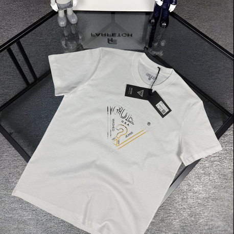•GUESS PREMIUM T-SHIRT