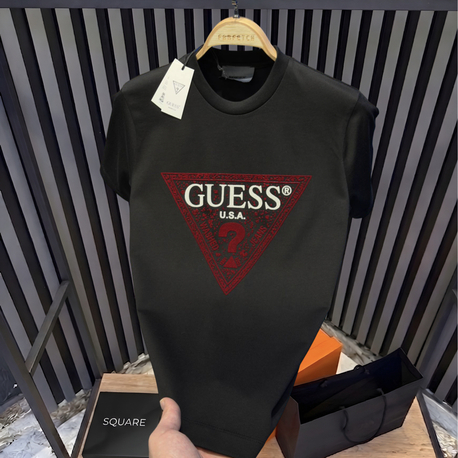 •GUESS PREMIUM T-SHIRT