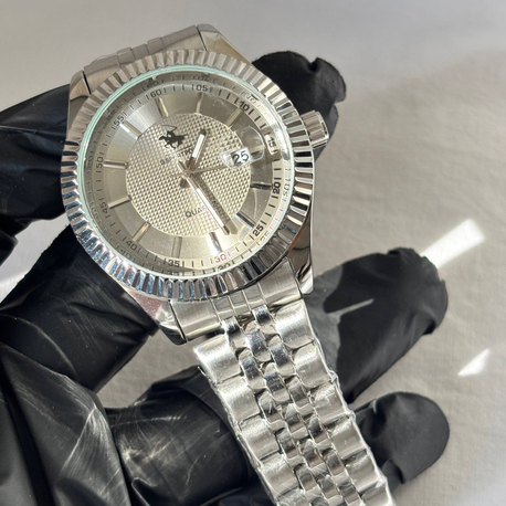 Stil ve Hızın Buluşması: G-Sport Polo Silver Chrono Style