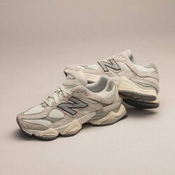 New Balance 9060 “ Moonbeam “