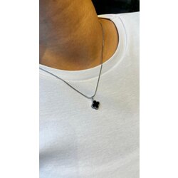 Vancleef yonya kolye