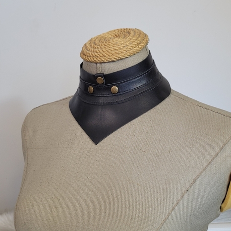 siyah deri choker 