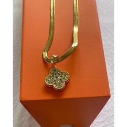 Çelik taşlı Van Cleef model kolye