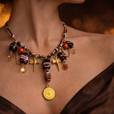Murano Charm – El Yapımı Cam Boncuk & Altın Kaplama Kolye