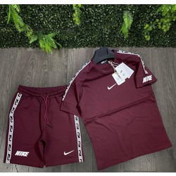 NIKE T SHIRT SHORT TAKIMI