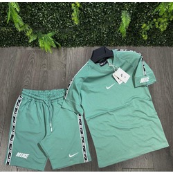 NIKE T SHIRT SHORT TAKIMI