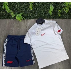 NIKE T SHIRT SHORT TAKIMI