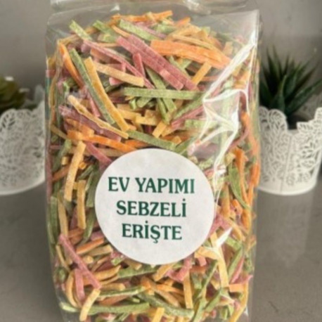 Ev Yapımı Sebzeli Erişte (1 Kg)