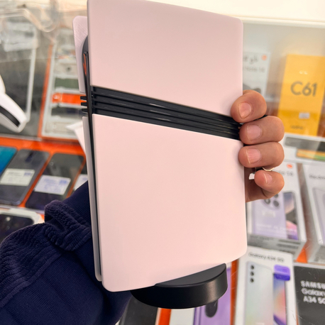 Ps5 pro 30.000 adet güncel oyun 4k kalitesinde kasma donma yok 