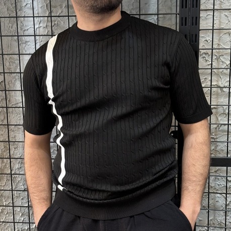Triko Çizgili Sıfır Yaka Siyah T-Shirt