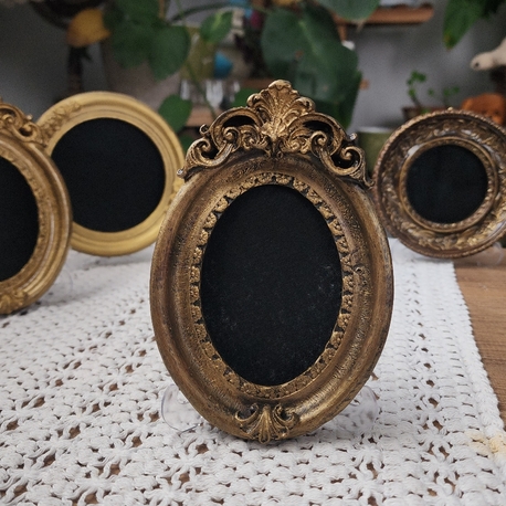 kubbeli oval çerçeve 