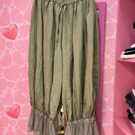 Dantel detaylı pantolon 