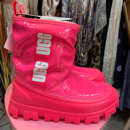 Ugg classic Brellah mini bot