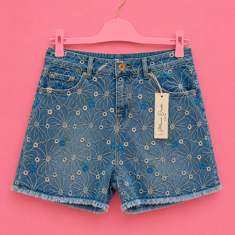 İşlemeli denim şort