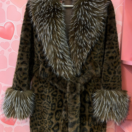 Leopar desen peluş kürk 